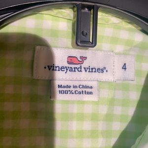 Vineyard vines button down ladies shirt